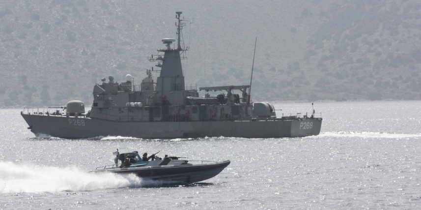 Τουρκικό πλοίο ακούμπησε κανονιοφόρο μας στο Αιγαίο