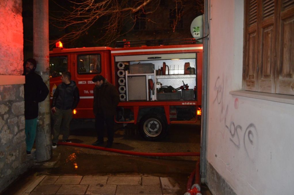 Συμβαίνει τώρα: Πυρκαγιά στην πόλη της Λευκάδας
