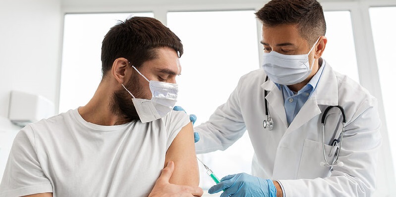 Ποιοι έχουν σειρά να εμβολιαστούν – Η πανδημία σήμερα