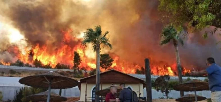 Χάος απ΄ την μεγάλη πυρκαγιά στη Ζήρια Αχαΐας