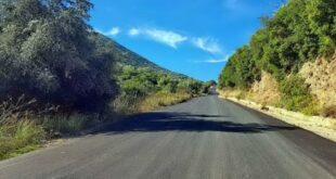 Π.Ε. Λευκάδας: Νέος ασφαλτοτάπητας στον επαρχιακό δρόμο στα Σύβοτα
